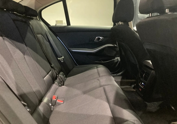 BMW Seria 3 cena 123900 przebieg: 125900, rok produkcji 2020 z Krobia małe 92